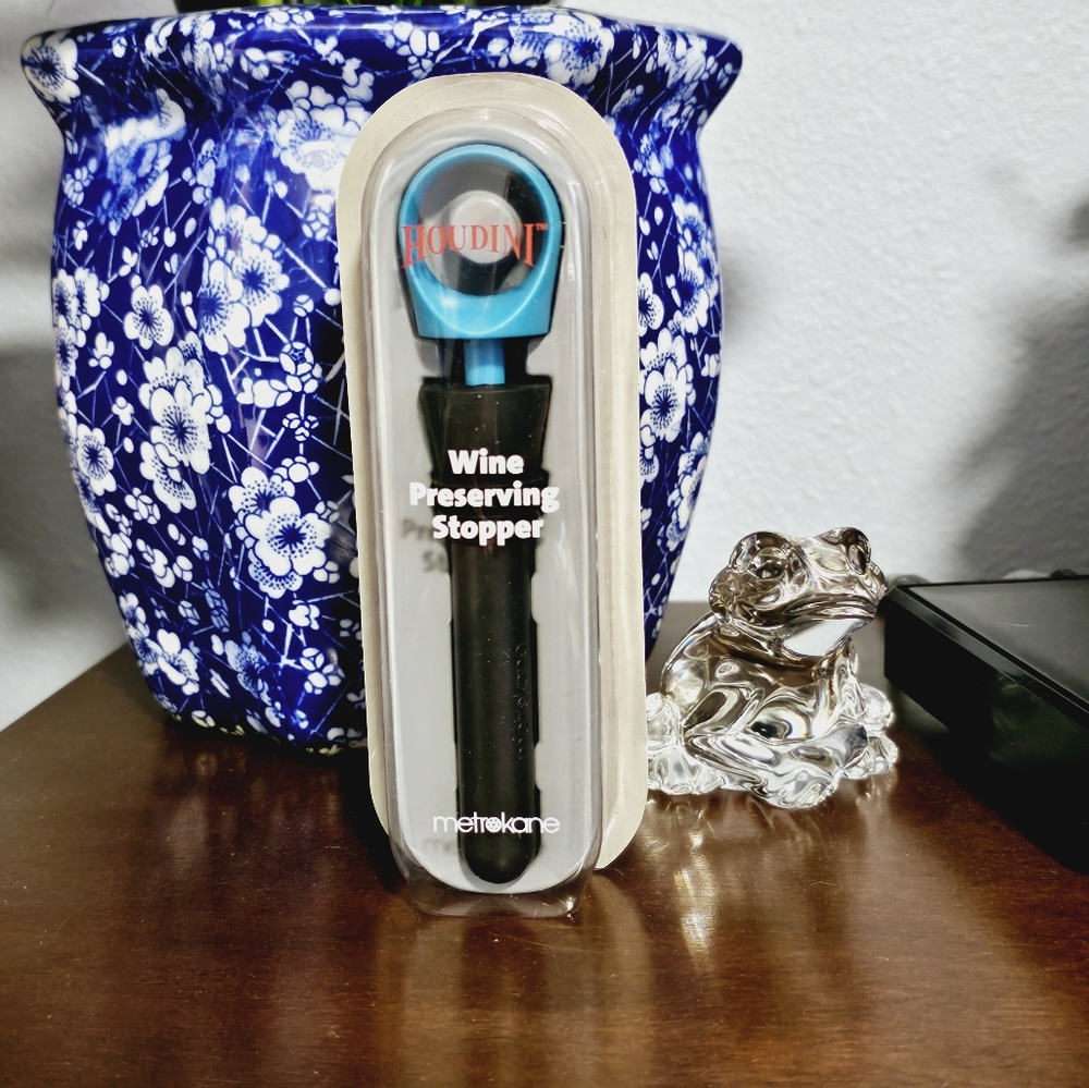 Houdini- Wine Preserving Stopper